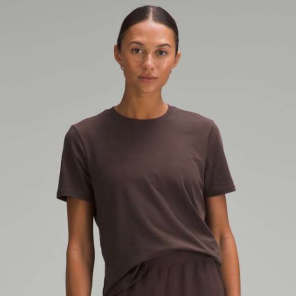 Lululemon Love Crew Tee NWT • Espresso • Size 4 - Picture 1 of 4